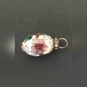 Beautiful Vintage Egg pendant Jewelry White With Flower and Jems